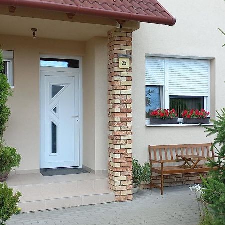 Barben Apartman Mórahalom Zewnętrze zdjęcie